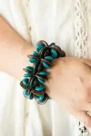 Paparazzi Carribean Canopy BLUE Wooden STRETCH Bracelet!