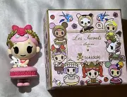 NeW TOKIDOKI x LADUREE Les Secrets * ROSE * Macarons MINI Vinyl Super RaRe