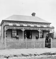 Bendigo Victoria 1910 - A family gathered on the verandah of their- Old Photo
