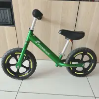 在飛比找蝦皮購物優惠-MIT Funbike 兒童滑步車 超輕量平衡車 全世界最輕