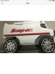 SNAP-ON TOOLS C3 COOLER BEVERAGE DELIVERY TRUCK W/ REMOTE BLUETOOTH SPEAKERS