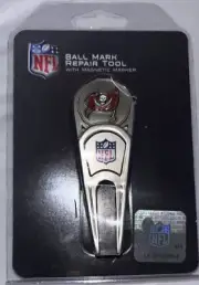 NFL TAMPA BAY BUCCANEERS Golfer's Divot Tool and Ball Marker