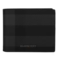 在飛比找Yahoo奇摩購物中心優惠-BURBERRY 防刮 PVC 大格紋 16卡直式對開長夾(