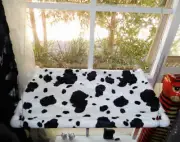 0120 - PETITE ANIMAL WINDOW SEAT, CAT BED, CAT SUN LOUNGER, BLACK & WHITE