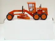 Caterpillar 12G Grader - "IOWA ORANGE" - 1/50 - NZG #150 - MIB