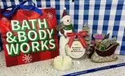 Bath and Body Works Wax Melts 2.4oz Golden Berry Mistletoe