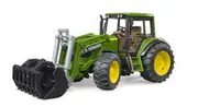John Deere 6920 with Frontloader