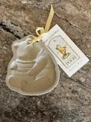 eBay Disney Classic Winnie the Pooh Ceramic cookie mold with recipe book