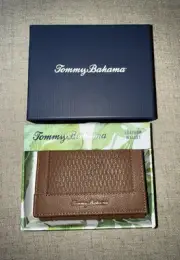 NIB Tommy Bahama Basket Weave Leather Trifold Men’s Wallet Tan