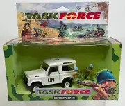 BRITAINS TASK FORCE WHITE UN LAND ROVER & FIGURES #7608 (1993)
