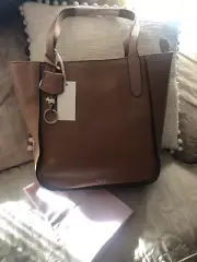 Radley London PAINTERS MEWS Large Ziptop Tote -Tan/ Brown $328 NWT