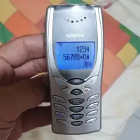 在飛比找蝦皮購物優惠-出清經典收藏 Nokia 8250  銀色 蝴蝶機  冷光螢