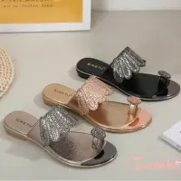 在飛比找momo購物網優惠-【Taroko】月桂女神水鑽平底夾腳拖鞋(3色可選)