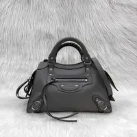 在飛比找PopChill優惠-[二手] Balenciaga灰小牛皮銀釦Neo Class