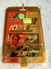 Johnny Benson #10 James Dean 2001 Grand Prix Valvoline 1:64