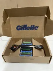 Gillette Fusion ProGlide Razors for Men, 1 Gillette Razor, 4 Razor Blade Refills
