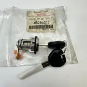 Mitsubishi L200 Triton Pickup Front Left Door Lock Cylinder Key Genuine MR259317