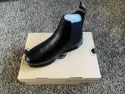 WOMEN'S DR. MARTENS DORRIAN BLACK CHELSEA BOOTS (SIZE: Women 8, Men 7)