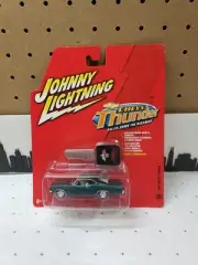 Johnny Lightning 1965 Chevrolet Impala Chevy Thunder Series In Dark Green