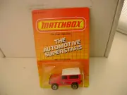1987 MATCHBOX SUPERFAST MB 35 RED LAND ROVER 90 NEW ON CARD