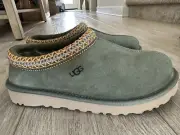 NIB Women UGG Tasman Burnt Olive *SOLD OUT* 7 Runs Small Fits 6-6.5