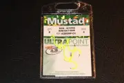 6 Pack Mustad Ultra Point 92553NPCH-04 Chartreuse Octopus Beak Hooks - Size 4