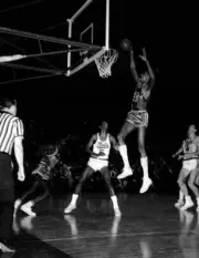 Wilt Chamberlain Of The Philadelphia Warriors 1960S Old Basketball Photo 4
