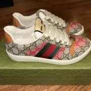 Gucci Women's Screener GG Supreme Sneakers Size Eu 35 (US 5) 722618 FABFO 9791