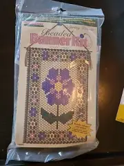 Vtg the beadery banner kit Spring Flower