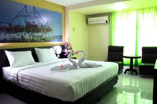 加雅森佩納飯店Hotel Sampurna Jaya