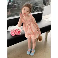 在飛比找ETMall東森購物網優惠-韓版兒童夏季時髦女寶寶短褲吊帶