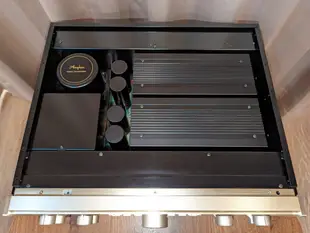 【9S Accuphase】Accuphase C-200V P-300V 前後級擴大機組合