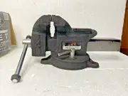 NOS Vintage JET Mechanics Machinists General Swivel Bench Vise 4” inch NEW
