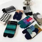 A Pair Lady Tabi Split Toe Socks Japanese Style Cotton Striped Breathable Casual