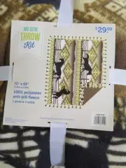 No Sew Throw Kit 72x60 Inch Blanket with Horses Browns gold NEW southwest Aztec