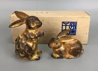 在飛比找Yahoo!奇摩拍賣優惠-陶瓷生肖兔擺件 茶寵  尺寸參考煙盒