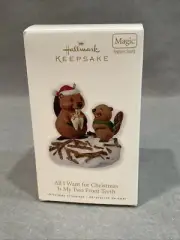 2010 HALLMARK MAGIC ORNAMENT ~ALL I WANT FOR CHRISTMAS IS MY TWO FRONT TEETH~