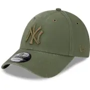 New Era 9Forty Strapback Cap - CANVAS New York Yankees olive