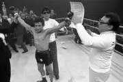 Shoji Oguma v Miguel Canto - WBC Flyweight Title 1975 OLD BOXING PHOTO 8