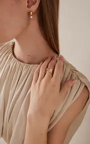 [Maison Tjoeng] Ad Astra 18K Yellow Gold Diamond Earrings