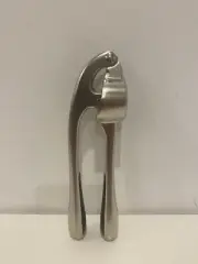 Durable Garlic Press For Kitchen Stainless Steel Ginger Crusher - With Box
