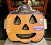 Wilton Jack-O-Lantern Non -Stick Cake Pan - 2013 Halloween - 2105-0679