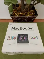 Mac Box Set - OS X 10.5.6 , iWork '09, iLife '09 (MB997Z/A) Sealed