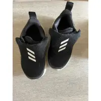 在飛比找蝦皮購物優惠-二手Adidas黑色寶寶鞋 13公分