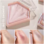 Face Powder Heart Contour MakeUp Bronzer Highlighter Cosmetics Shimmer Brighten
