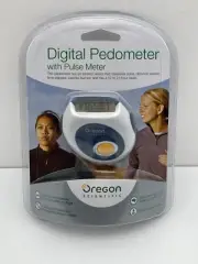 New Oregon Scientific Digital Pedometer w/ Pulse Meter PE826