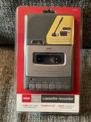 NEW RCA Cassette Player Voice Recorder With Stand and Mic RP 3503R SEALED