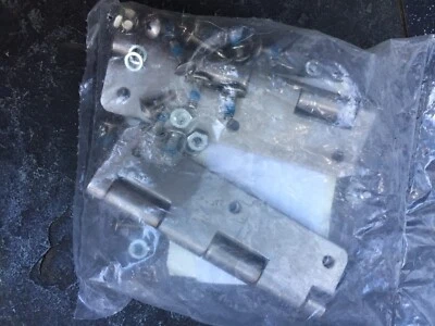 Cres Cor 0519106K HINGE RELPLACEMENT KIT, RH & LH