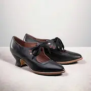 Women's Vintage Lace-Up Leather Heels - Elegant Cut-Out Oxford Shoes for Retro and Formal Occasions