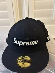 Supreme x New York Yankees Box Logo New Era Navy Fitted Hat Size 7 1/4 NEW FW21